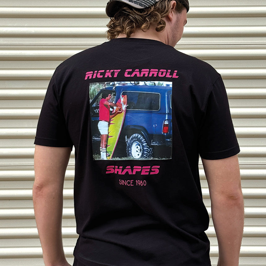 Curensology ＜&RC＞ラガーシャツ Retro RC Shapes T-Shirt - Ricky Carroll Surfboards